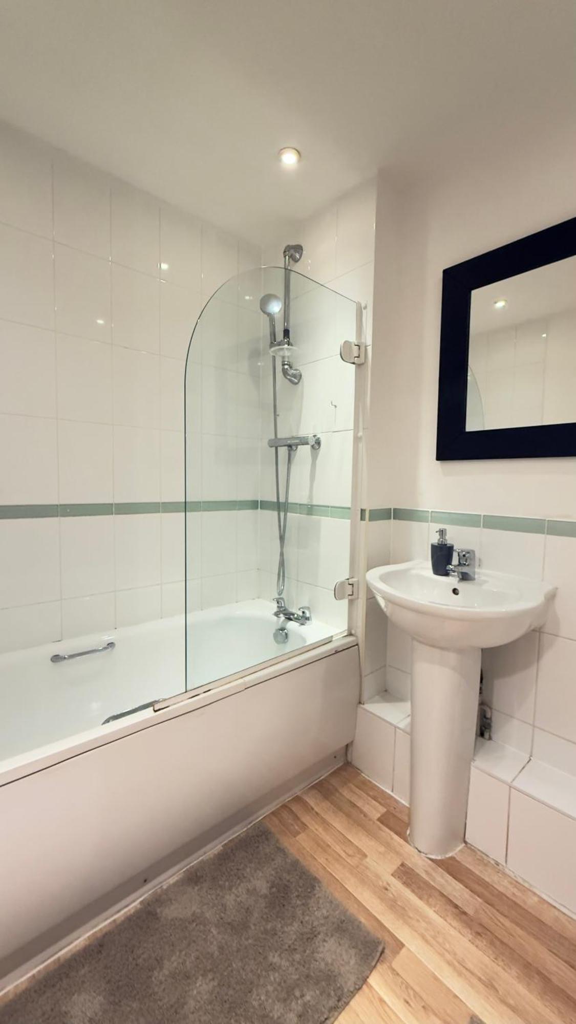 Appartamento Modern Spacious Opposite Station Ii *